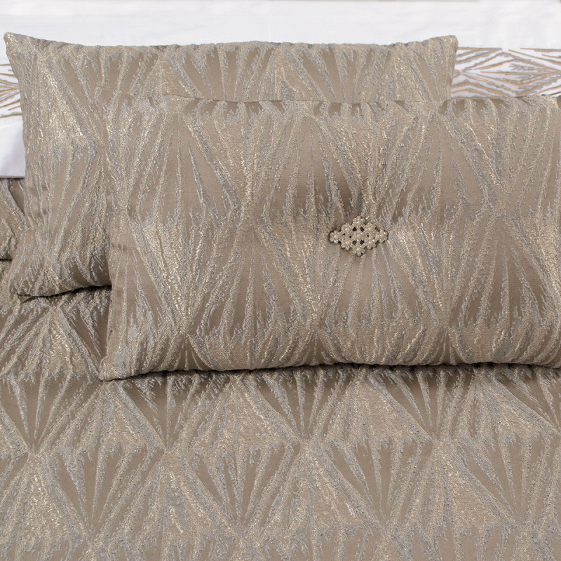 Набір постільної білизни з вишивкою та жакардовим покривалом Dantela Vita - Alina bej-gold євро