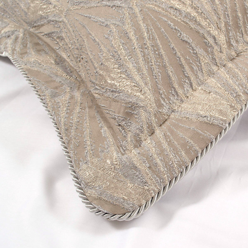 Набір постільної білизни з вишивкою та жакардовим покривалом Dantela Vita - Alina bej-gold євро