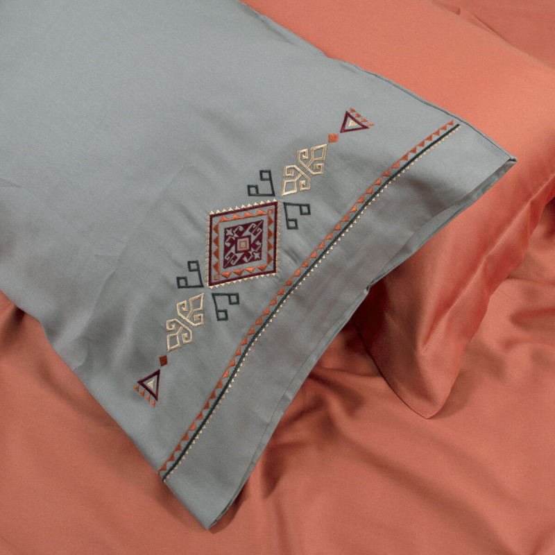 Постільна білизна Dantela Vita сатин з вишивкою - Tilbe antrasit антрацит євро