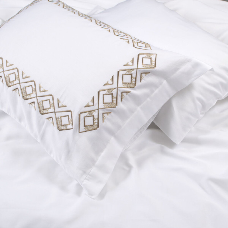 Постільна білизна Dantela Vita сатин з вишивкою - Valentina євро