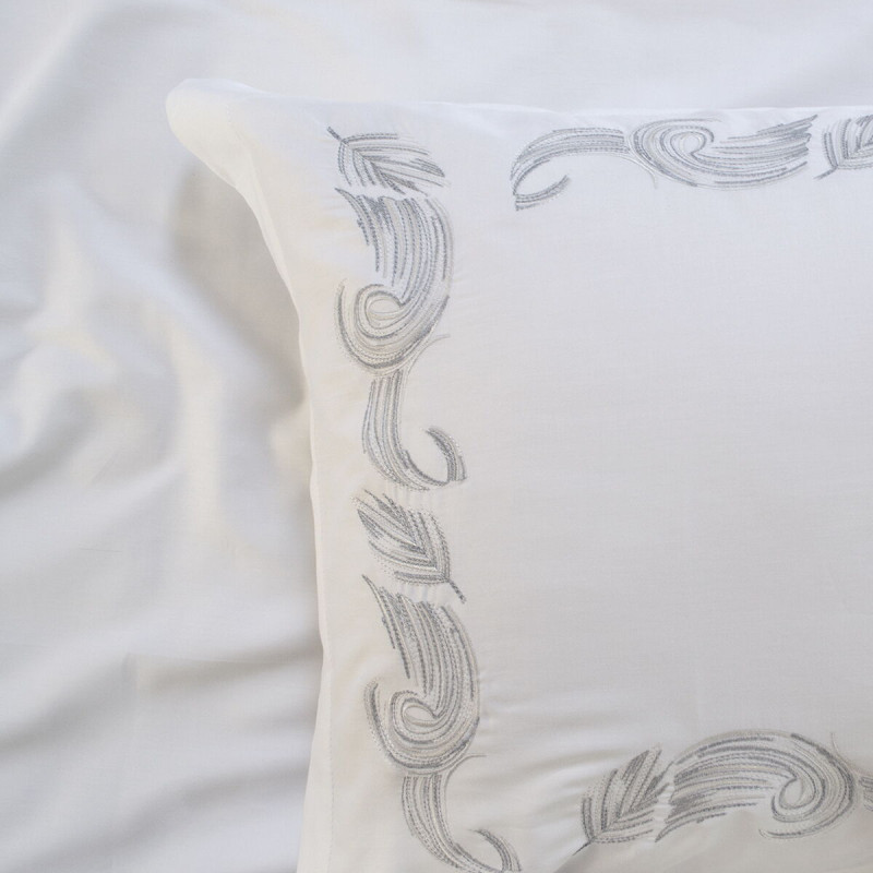 Постільна білизна Dantela Vita сатин з вишивкою - Angelina gri сірий євро