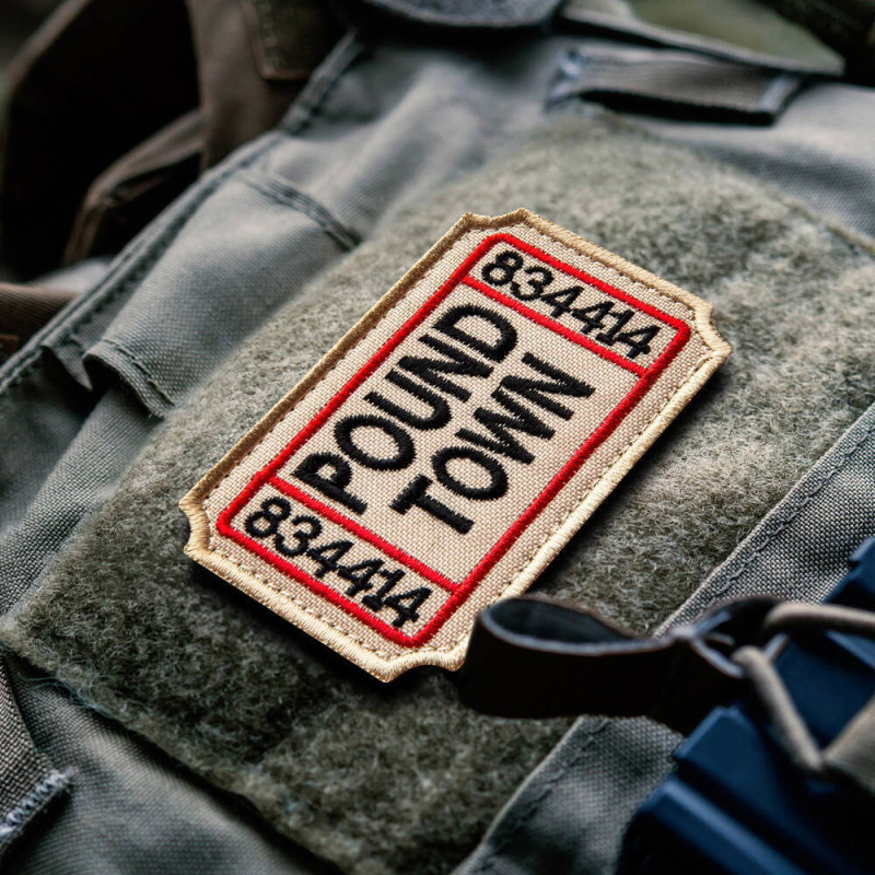 Набір шевронів 2 шт. з липучкою Ticket to Pound Town 4,6х7,6 см вишитий патч шеврон нашивка