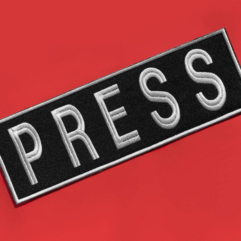Шеврон на липучці для журналістів Преса Press 8х25 см вишитий патч нашивка для працівників медіа та ЗМІ