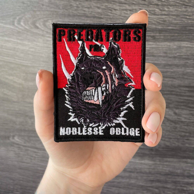 Шеврон на липучці Вовк 7х9 см вишитий патч нашивка Predator Хижак