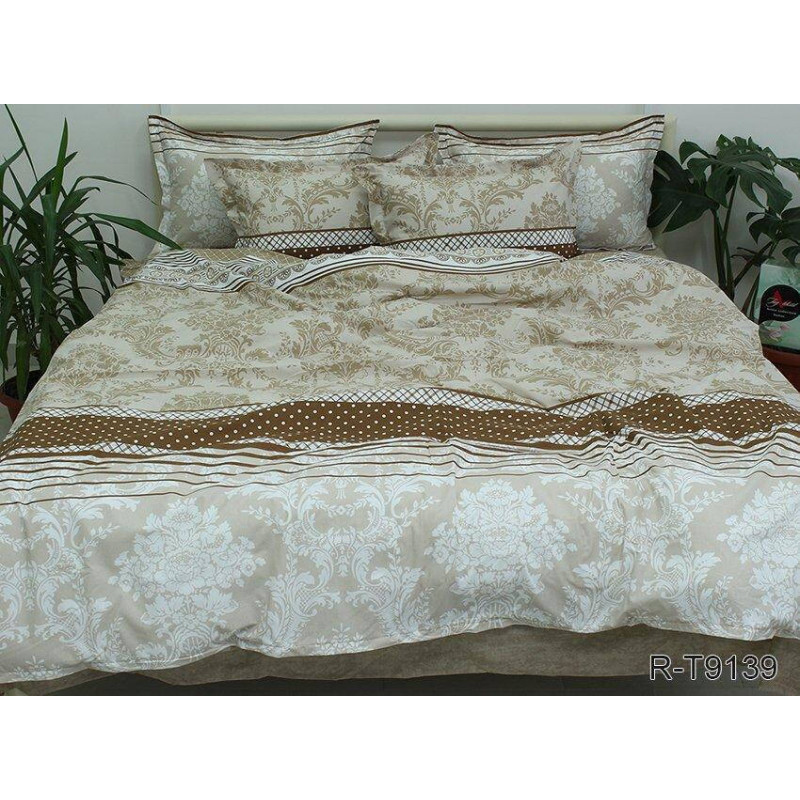 Bed Linen Set with Coordinating Fabric R-T9139