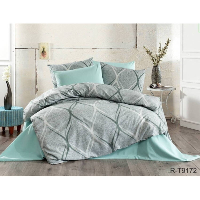 Bed Linen Set with Companion R-T9172