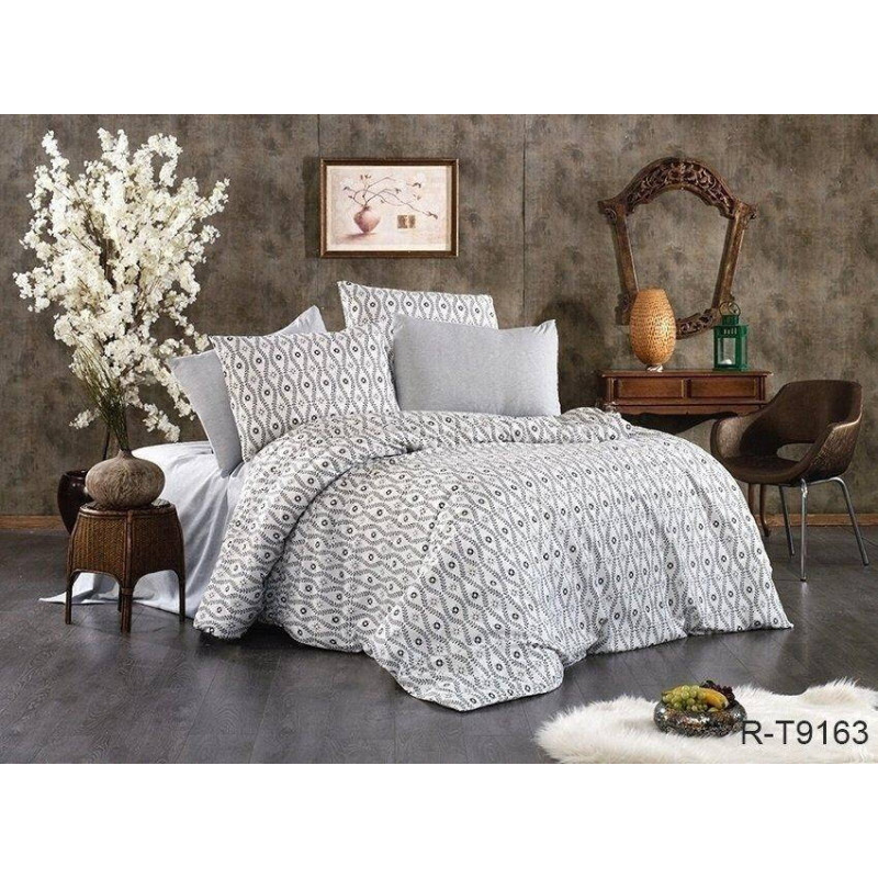 Bed Linen Set with Companion R-T9163