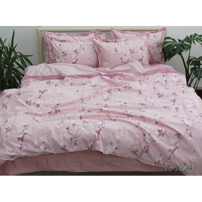 Bed Linen Set with Companion R-T9241