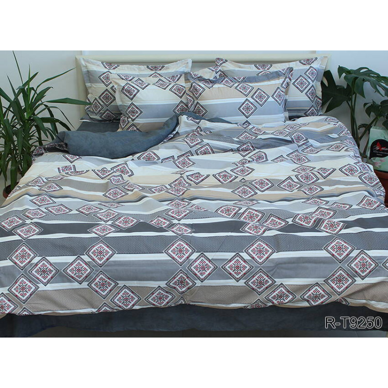 Bed Linen Set with Companion R-T9250