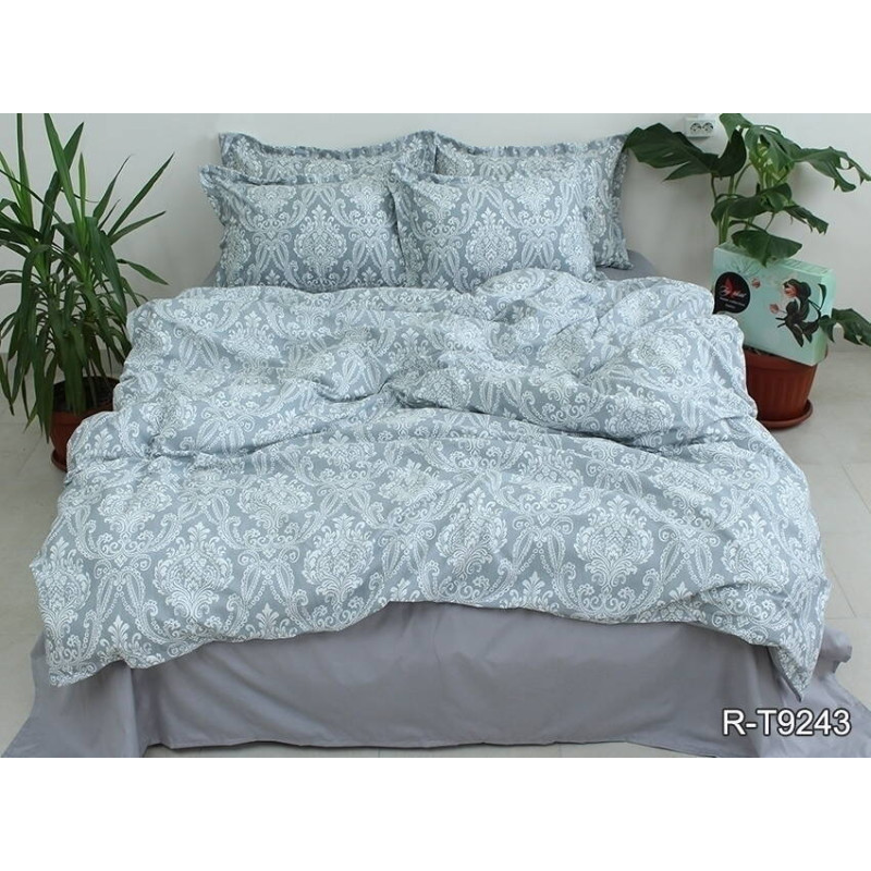 Bed Linen Set with Coordinating Fabric R-T9243