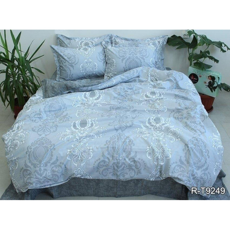 Bed Linen Set with Companion R-T9249