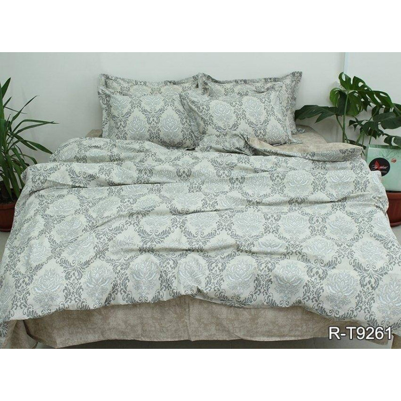 Bed Linen Set with Coordinating Fabric R-T9261