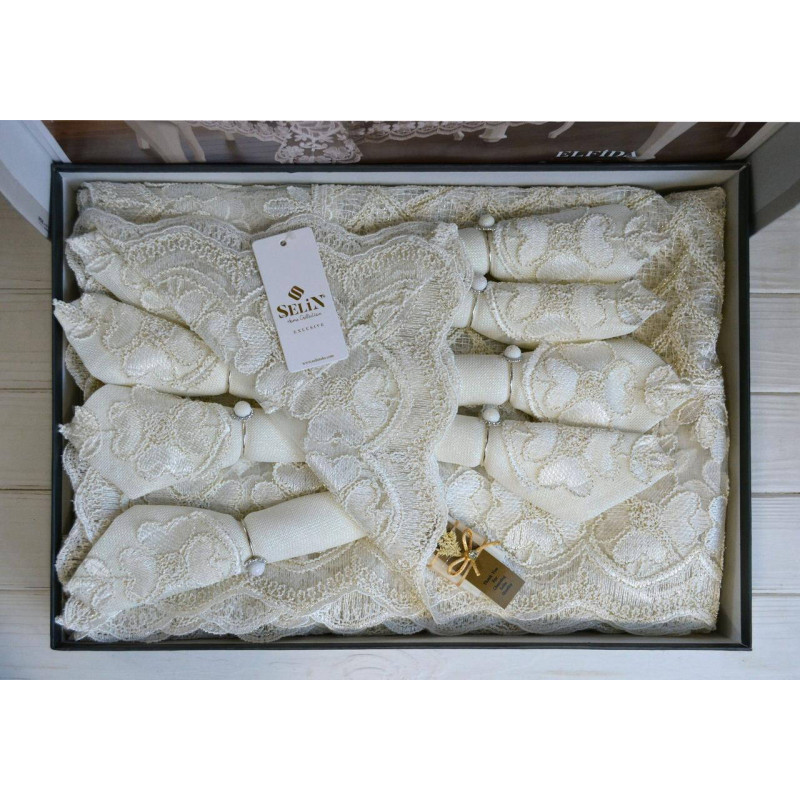 Скатертина Selin Elfida Set 160×220 з мереживом та серветками
