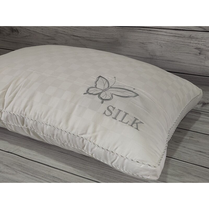 Word of dream Шовкова подушка 50х70см. Китай. (10722)