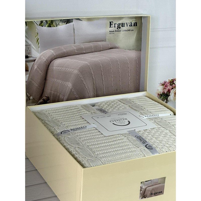 Erguvan bej в'язаний акріловий плед. Romeo Home Туреччина. (66199)