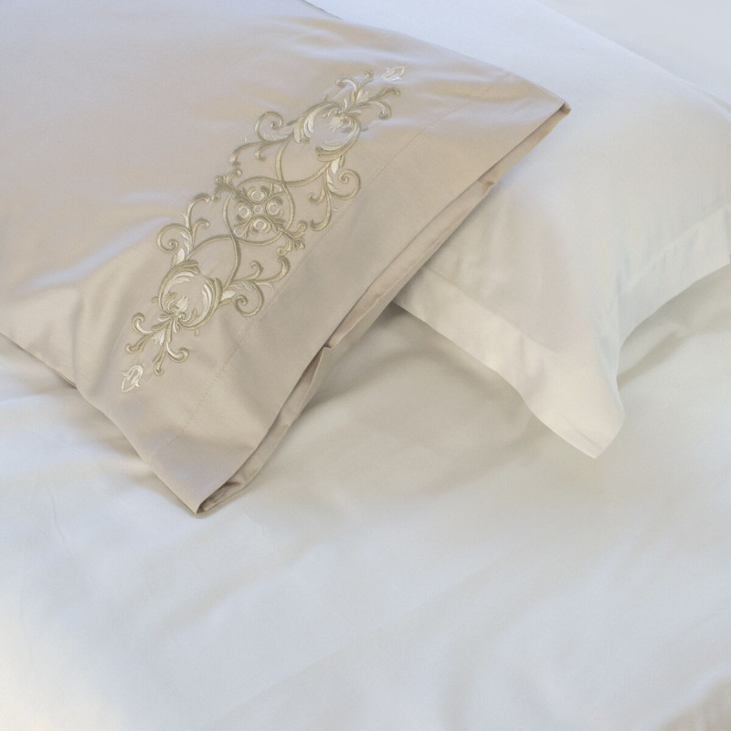 Постільна білизна Dantela Vita сатин з вишивкою - Elegance сімейний