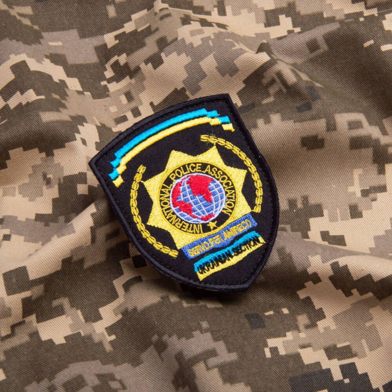 Шеврон на липучці International Police Association 7х9 см вишитий патч нашивка
