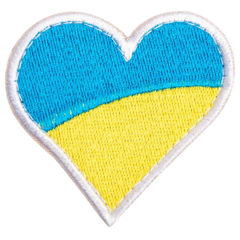 Шеврон на липучці прапор України 6х6,5 см у формі серця, вишитий патч нашивка