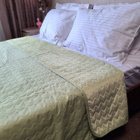 Покривало SoundSleep Tenderness велюрове стьобане 220х240 см олива (94396171)