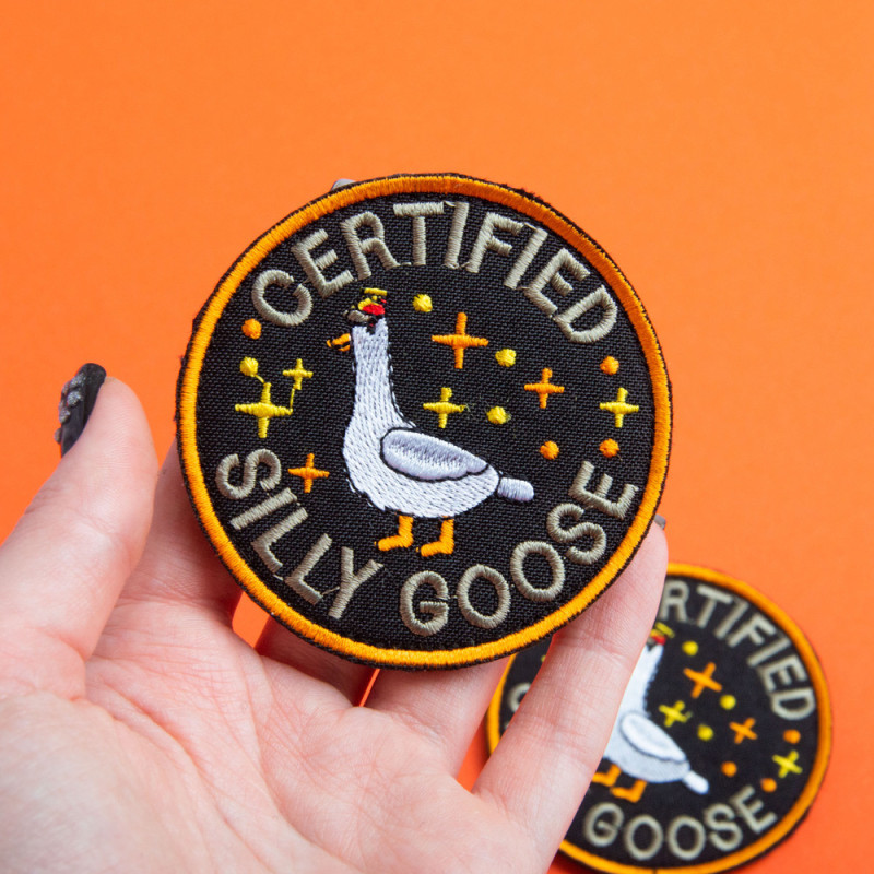Шеврон нашивка Certified Silly Goose 7,6 см вишитий патч на липучці, для тактичного рюкзака, жилета, шлейки,