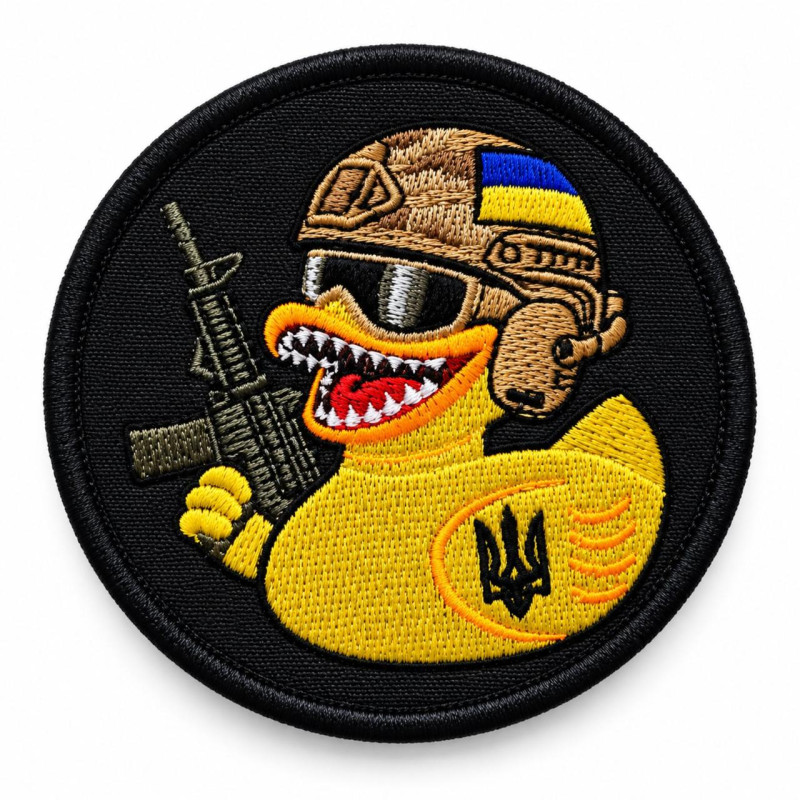 Вишитий шеврон IDEIA «Бойова качка» з прапором України на липучці, чорний, круглий, 8 см