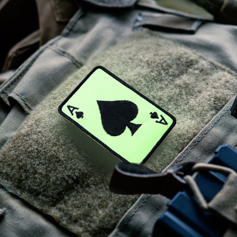 Набір шевронів 2 шт Мапа Туз Пік, Ace of Spades, світяться в темряві, на липучці, 5×8 см, вишитий патч,
