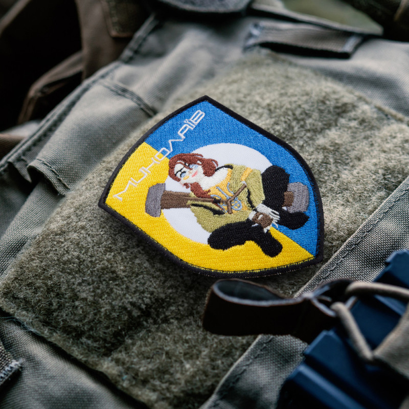 Шеврон на липучці Дівчинка Джавеліна з Миколаїв 7,5х10 см вишитий патч нашивка