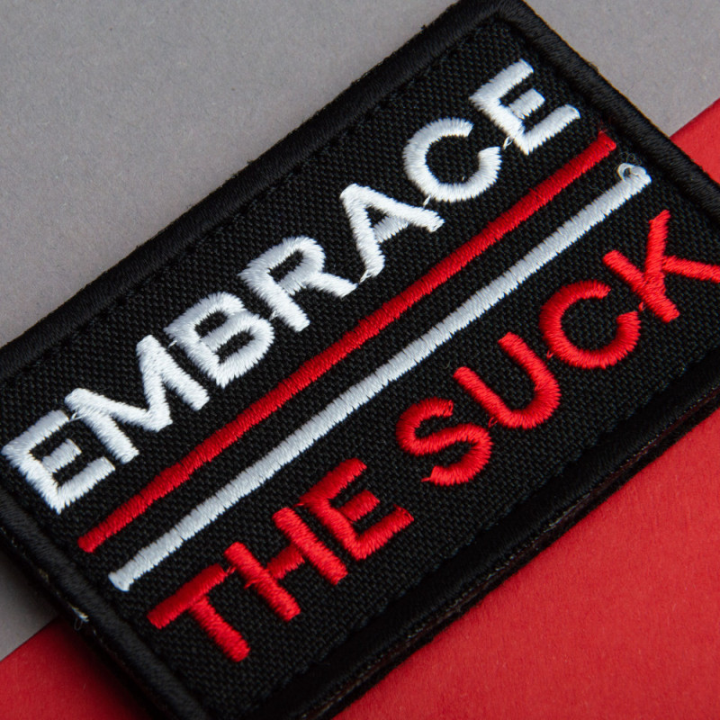 Набір шевронів 2 шт з липучкою Embrace the suck 5х8 см вишитий патч шеврон нашивка