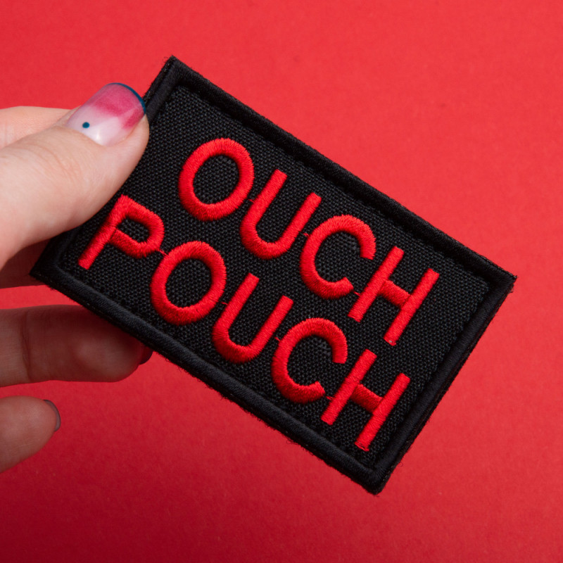 Набір шевронів 2 шт з липучкою Ouch Pouch 5x8 см червоний вишитий патч шеврон нашивка