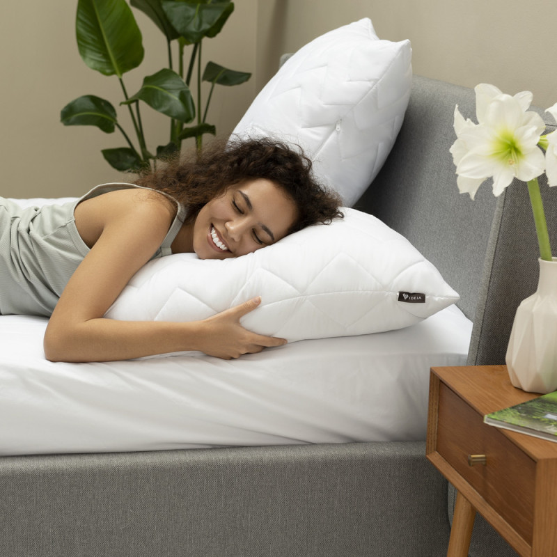 Подушка NORDIC COMFORT IDEIA 60х60 см чохол стьобаний антиалергенне волокно біла
