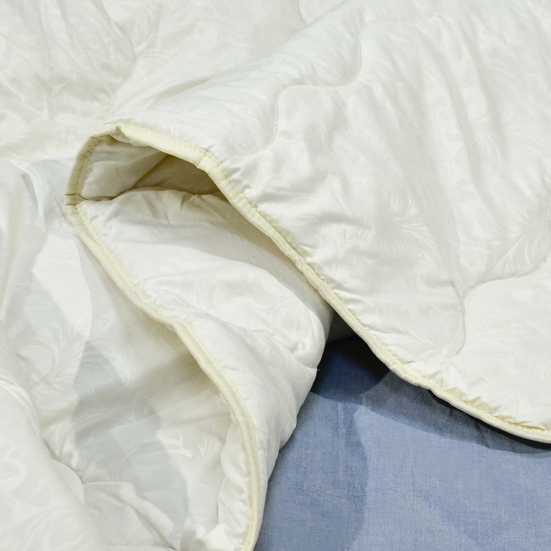 Вовняна ковдра Viluta Comfort, стьобана, Євро 200×220 см