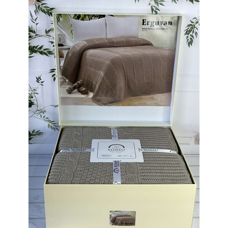 Erguvan koyu kahve в'язаний акріловий плед. Romeo Home Туреччина. (27554)