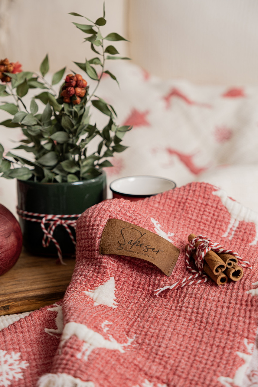 Муслиновое новогоднее покрывало Saheser Merry 240 х 260 см. Red